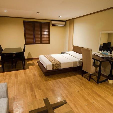 Dg Grami Hotel Paranaque City Exterior foto