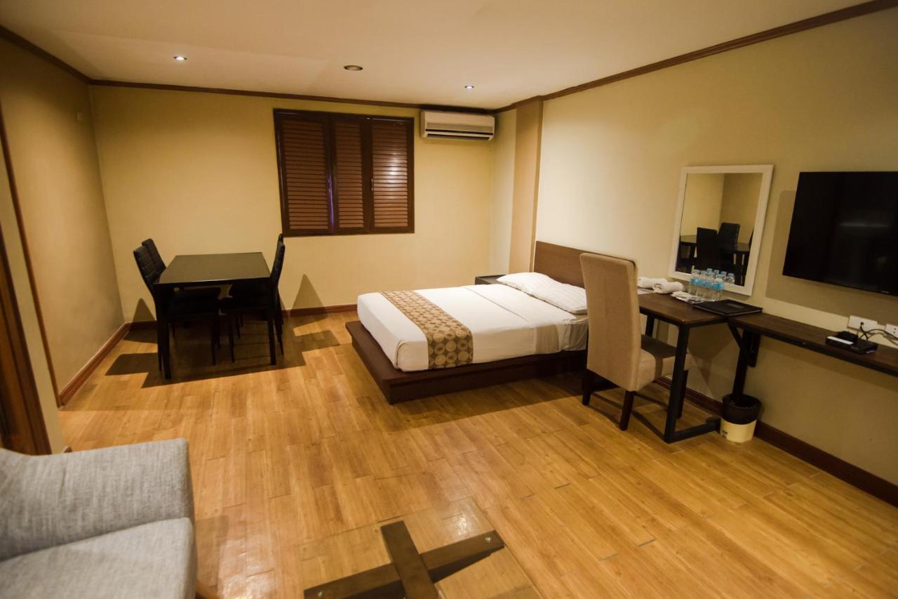 Dg Grami Hotel Paranaque City Exterior foto