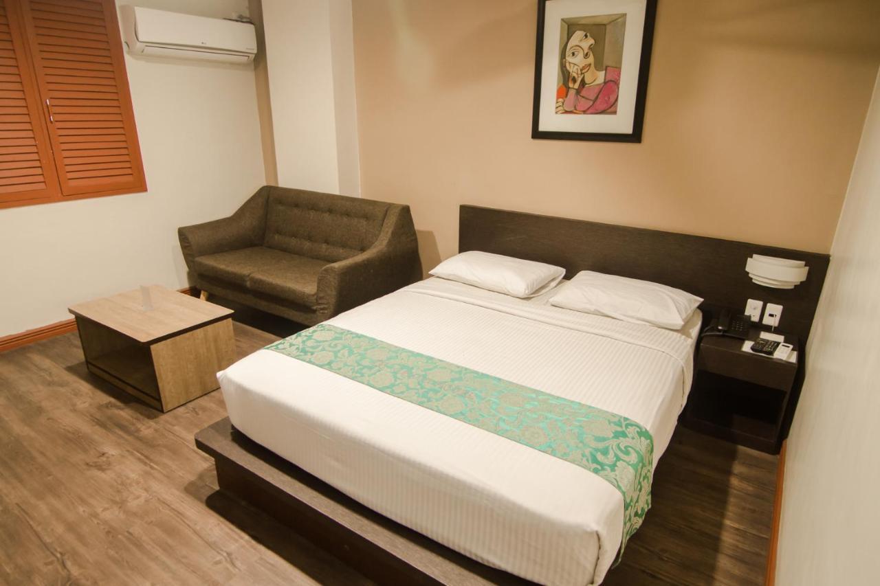 Dg Grami Hotel Paranaque City Exterior foto