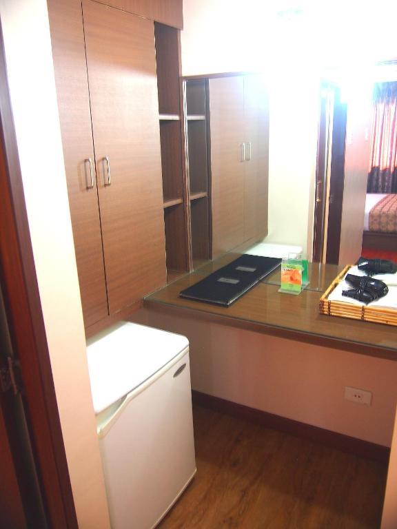 Dg Grami Hotel Paranaque City Quarto foto
